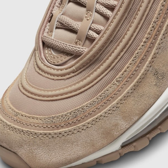 NEW Nike Special Edition  Retro Air Max '97  US 6.5 - Picture 4 of 11